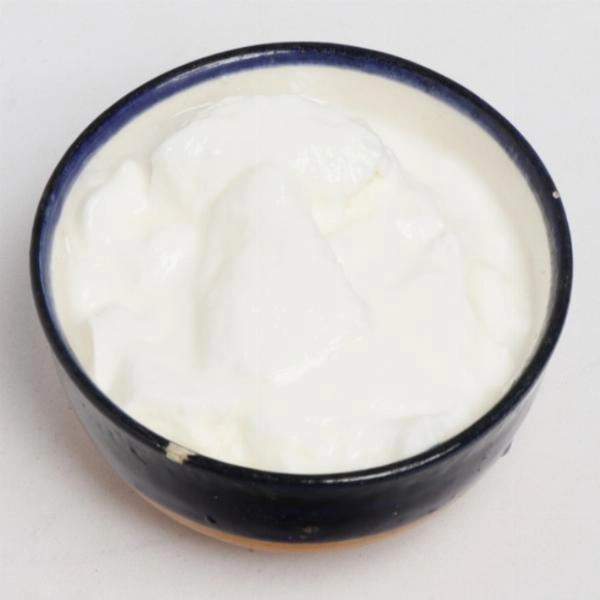 ماست محلی قیمت ۱۵ تومان